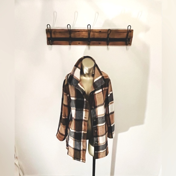 Flannel Jacket with pockets - Picture 1 of 6